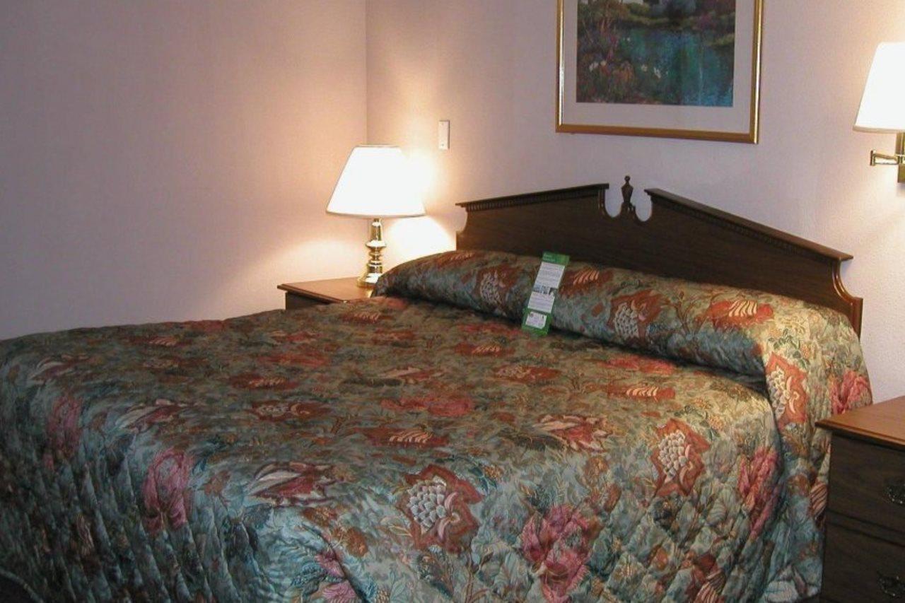 Intown Suites Extended Stay High Point Nc エクステリア 写真