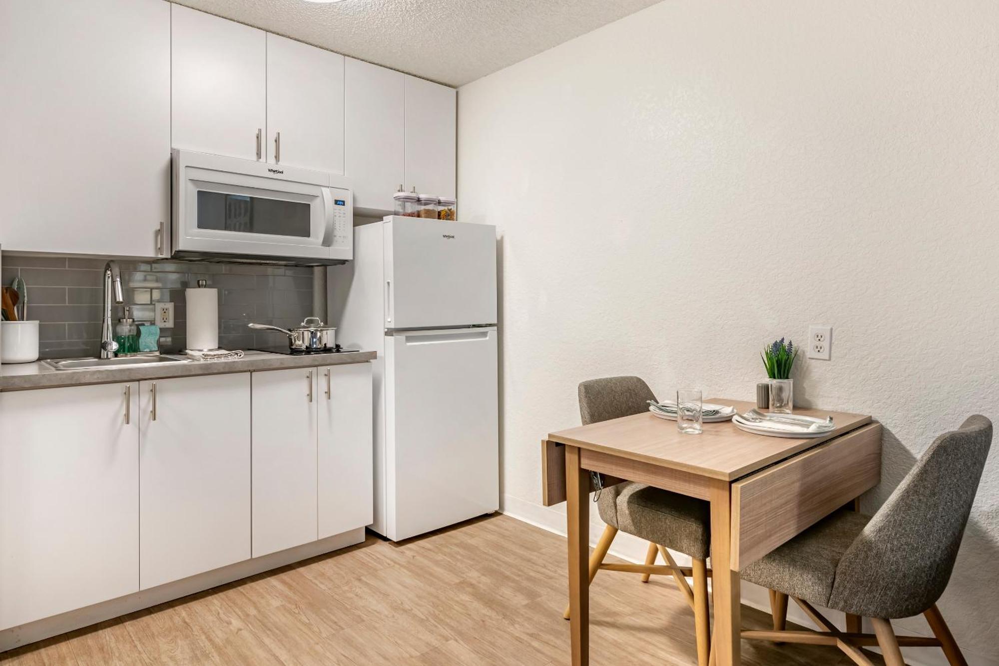 Intown Suites Extended Stay High Point Nc エクステリア 写真